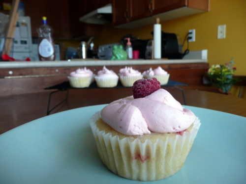Raspberry Lemonade Cupcakes